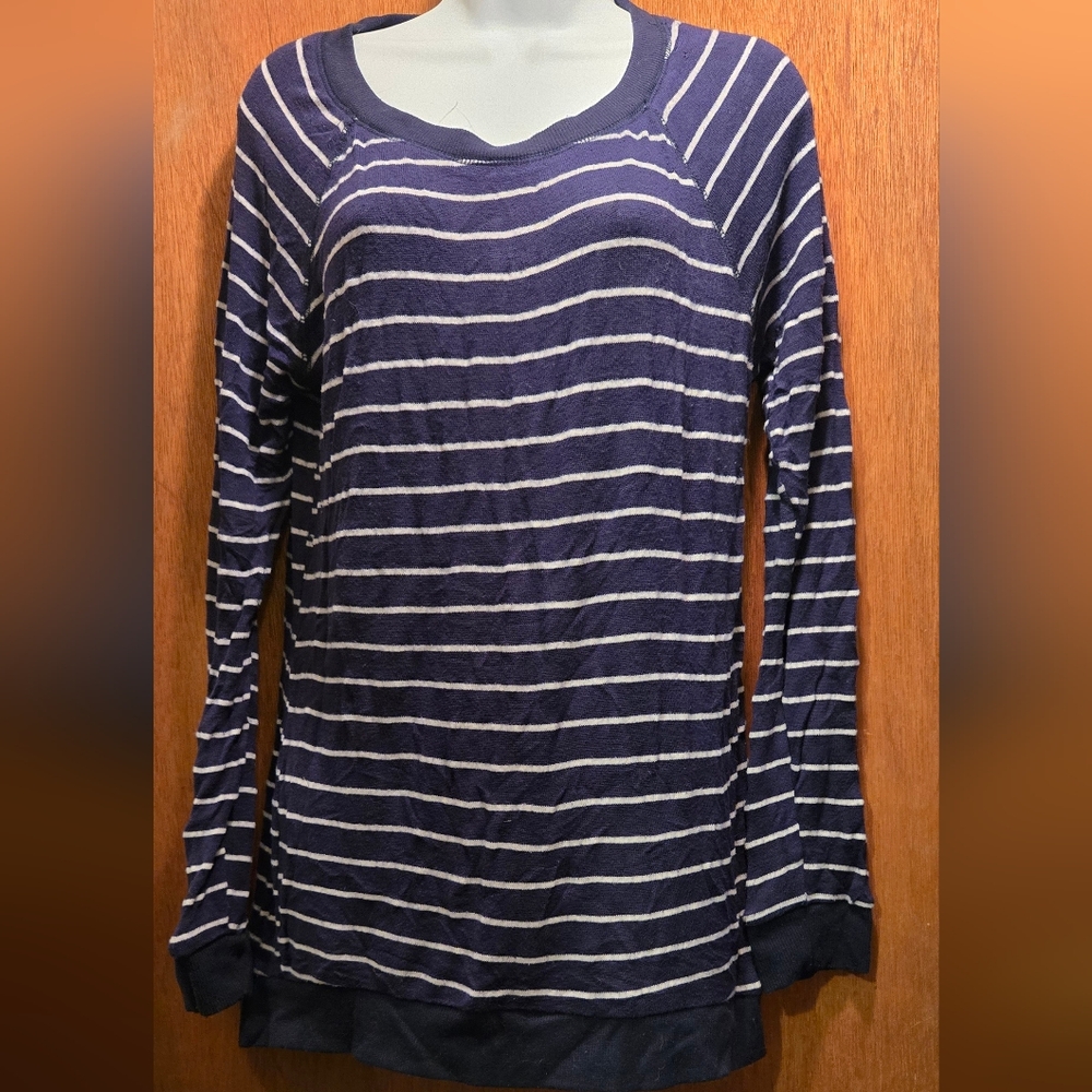 Ambiance dark blue & white stripped l9ng sleeve lightweight sweater szM - Picture 2 of 4